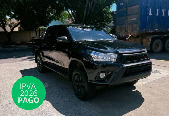 TOYOTA HILUX 2.8 SRV 4X4 CD 16V DIESEL 4P AUTOMÁTICO TOYOTA HILUX 2.8 SRV 4X4 CD 16V DIESEL 4P AUTOMÁTICO